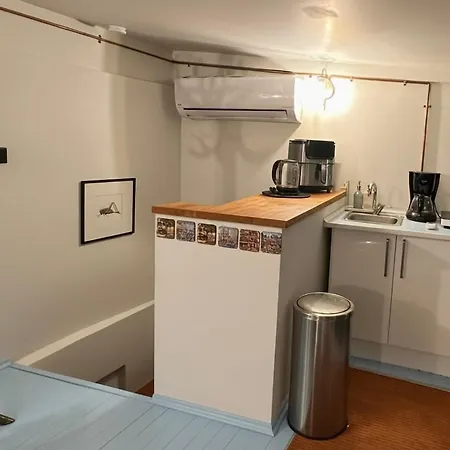 Apartment New & Old Town 4br Balat, Seaside
